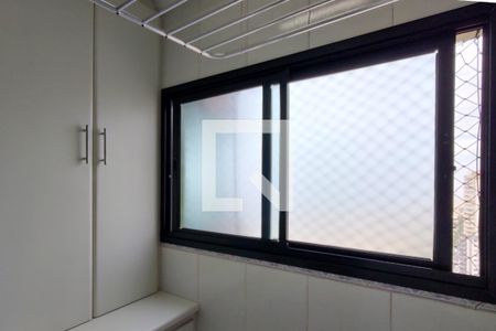 Apartamento para alugar com 101m², 3 quartos e 2 vagas Apartamento para alugar com 101m², 3 quartos e 2 vagasÁrea de Serviço