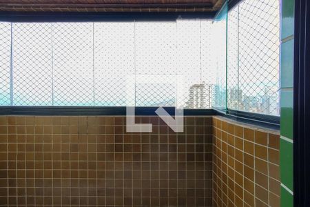 Apartamento para alugar com 101m², 3 quartos e 2 vagas Apartamento para alugar com 101m², 3 quartos e 2 vagasSacada do Quarto 2