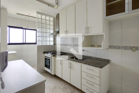 Apartamento para alugar com 101m², 3 quartos e 2 vagas Apartamento para alugar com 101m², 3 quartos e 2 vagasCozinha