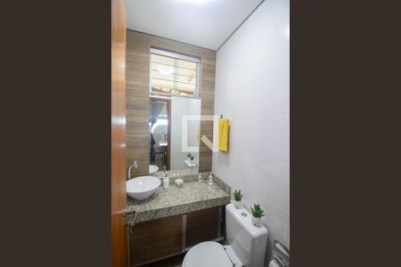 Lavabo de casa à venda com 3 quartos, 175m² em Vila Belem, Contagem