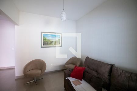 Sala de TV de casa à venda com 3 quartos, 175m² em Vila Belem, Contagem