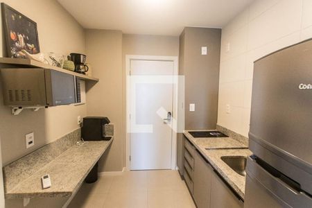 Studio de kitnet/studio para alugar com 1 quarto, 27m² em Caminho das Árvores, Salvador