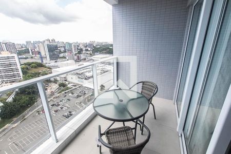 Varanda de kitnet/studio para alugar com 1 quarto, 27m² em Caminho das Árvores, Salvador