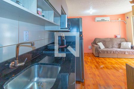 Sala/Cozinha de apartamento à venda com 2 quartos, 38m² em Olaria, Canoas