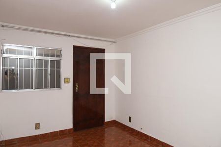 Sala de casa para alugar com 2 quartos, 103m² em Vila Carmosina, São Paulo