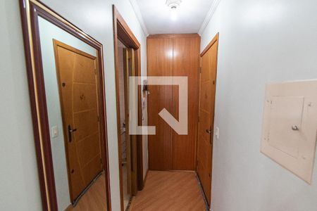 Corredor entrada de apartamento à venda com 3 quartos, 72m² em Vila Mariana, São Paulo