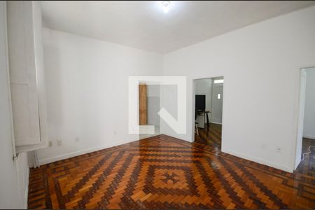 Sala de casa para alugar com 3 quartos, 120m² em Grajaú, Rio de Janeiro