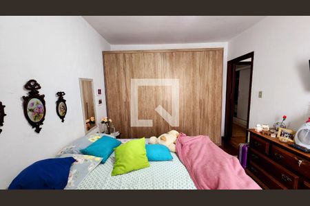 Casa à venda com 205m², 3 quartos e 2 vagas Casa à venda com 205m², 3 quartos e 2 vagasQuarto 1