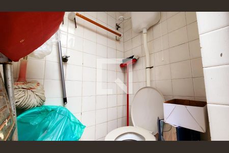 Casa à venda com 205m², 3 quartos e 2 vagas Casa à venda com 205m², 3 quartos e 2 vagasLavabo