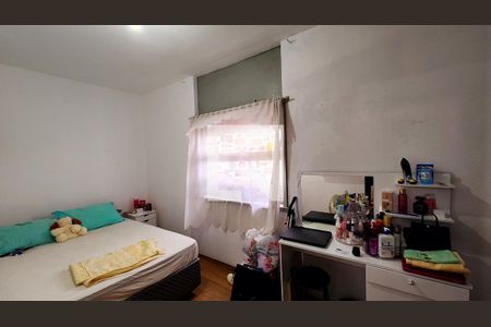 Casa à venda com 205m², 3 quartos e 2 vagas Casa à venda com 205m², 3 quartos e 2 vagasQuarto 3