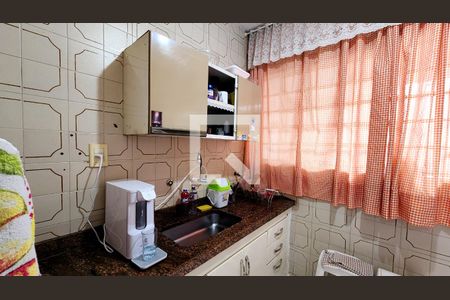 Casa à venda com 205m², 3 quartos e 2 vagas Casa à venda com 205m², 3 quartos e 2 vagasCozinha