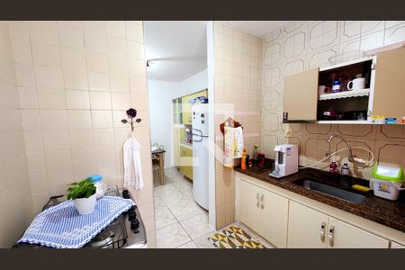 Casa à venda com 205m², 3 quartos e 2 vagas Casa à venda com 205m², 3 quartos e 2 vagasCozinha