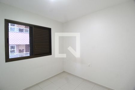 Quarto 1 de apartamento para alugar com 2 quartos, 80m² em Santa Mônica, Uberlândia