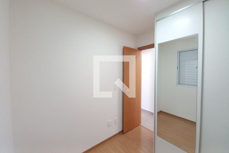 Quarto 1 de apartamento para alugar com 2 quartos, 43m² em Parque Industrial, Campinas