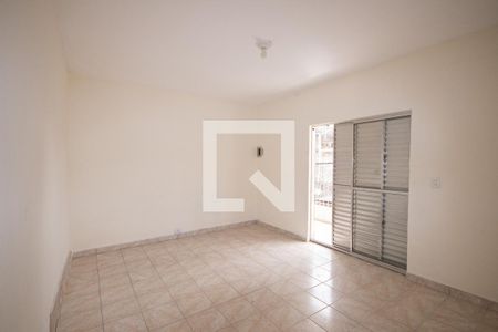 Quarto 2 de casa para alugar com 2 quartos, 45m² em Jardim Julieta, São Paulo