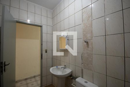 Banheiro de casa para alugar com 2 quartos, 45m² em Jardim Julieta, São Paulo