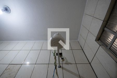 Banheiro de casa para alugar com 2 quartos, 45m² em Jardim Julieta, São Paulo