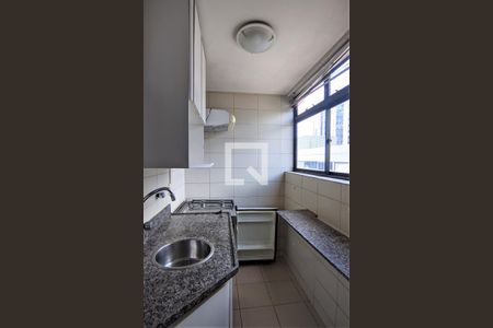 Cozinha de apartamento à venda com 1 quarto, 40m² em Centro, Belo Horizonte