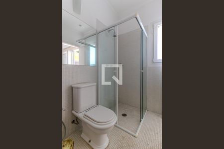 Casa à venda com 745m², 4 quartos e 8 vagas Casa à venda com 745m², 4 quartos e 8 vagasBanheiro Social 2