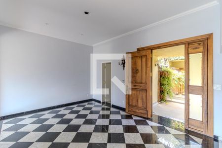 Casa à venda com 745m², 4 quartos e 8 vagas Casa à venda com 745m², 4 quartos e 8 vagasHall de Entrada