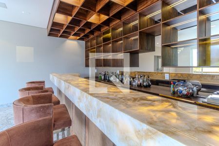 Casa à venda com 745m², 4 quartos e 8 vagas Casa à venda com 745m², 4 quartos e 8 vagasBar