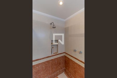 Casa à venda com 745m², 4 quartos e 8 vagas Casa à venda com 745m², 4 quartos e 8 vagasBanheiro Social