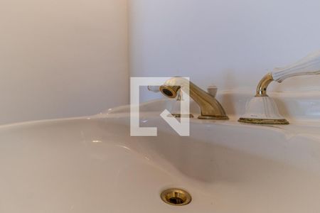 Casa à venda com 745m², 4 quartos e 8 vagas Casa à venda com 745m², 4 quartos e 8 vagasLavabo