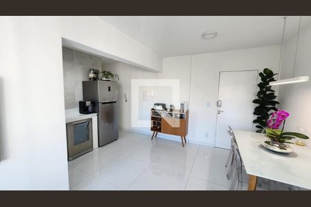 Sala/Cozinha de apartamento à venda com 1 quarto, 48m² em Centro, Campinas