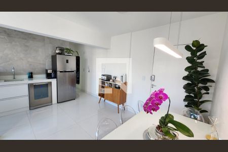 Sala/Cozinha de apartamento à venda com 1 quarto, 48m² em Centro, Campinas