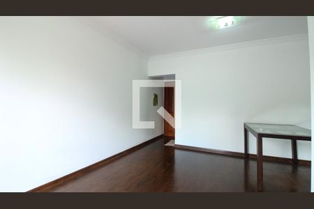 Sala de apartamento para alugar com 3 quartos, 73m² em Parque Tomas Saraiva, São Paulo