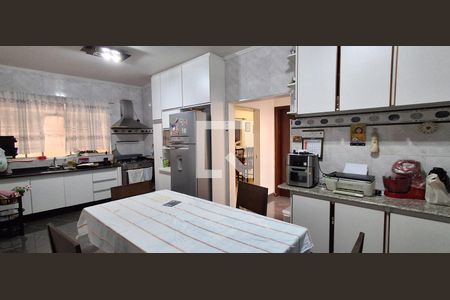 Casa à venda com 500m², 3 quartos e 7 vagas Casa à venda com 500m², 3 quartos e 7 vagasCozinha