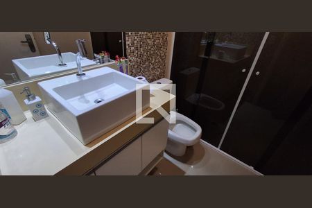 Casa à venda com 500m², 3 quartos e 7 vagas Casa à venda com 500m², 3 quartos e 7 vagasBanheiro Social