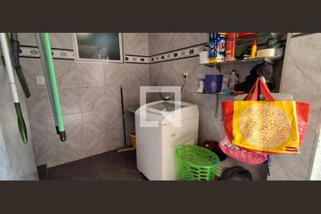 Casa à venda com 500m², 3 quartos e 7 vagas Casa à venda com 500m², 3 quartos e 7 vagasÁrea de Serviço