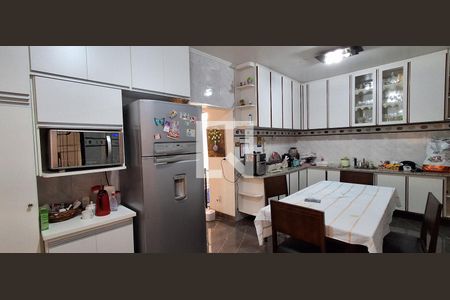 Casa à venda com 500m², 3 quartos e 7 vagas Casa à venda com 500m², 3 quartos e 7 vagasCozinha