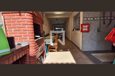 Casa à venda com 500m², 3 quartos e 7 vagas Casa à venda com 500m², 3 quartos e 7 vagasQuintal