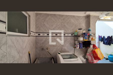 Casa à venda com 500m², 3 quartos e 7 vagas Casa à venda com 500m², 3 quartos e 7 vagasÁrea de Serviço