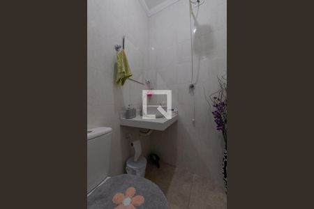 Casa à venda com 90m², 2 quartos e sem vaga Casa à venda com 90m², 2 quartos e sem vagaBanheiro