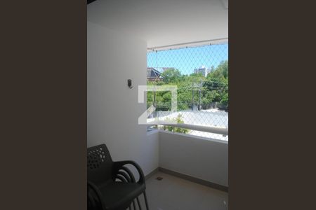 Sala de apartamento para alugar com 3 quartos, 83m² em Costa Azul, Salvador