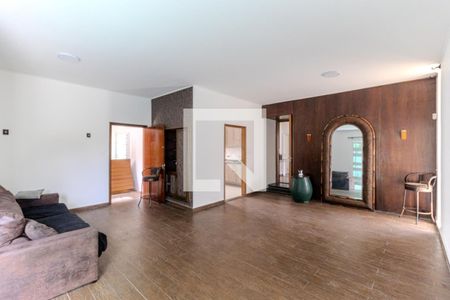 Sala de casa para alugar com 3 quartos, 184m² em Pacaembu, São Paulo