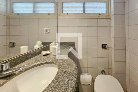 Apartamento para alugar com 54m², 1 quarto e sem vaga Apartamento para alugar com 54m², 1 quarto e sem vagaBanheiro da Suíte