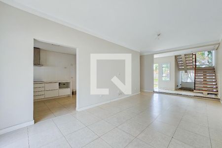 Sala de casa para alugar com 3 quartos, 180m² em Jardim Santa Maria, Jacareí