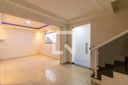 Sala de casa à venda com 3 quartos, 150m² em Jardim Paraventi, Guarulhos