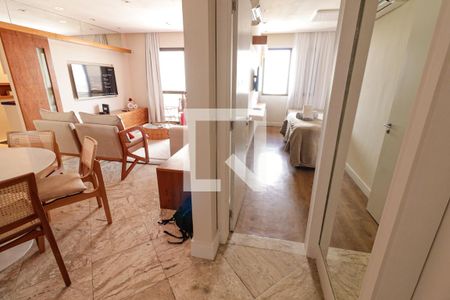 Sala de apartamento para alugar com 1 quarto, 62m² em Barra da Tijuca, Rio de Janeiro