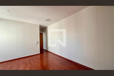 sala de apartamento à venda com 3 quartos, 77m² em Ipiranga, Belo Horizonte