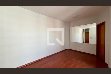 sala de apartamento à venda com 3 quartos, 77m² em Ipiranga, Belo Horizonte