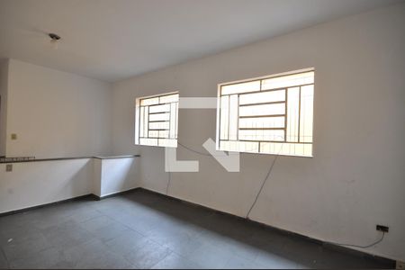 Sala de TV de casa à venda com 2 quartos, 190m² em Vila Maria Alta, São Paulo