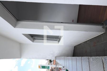 Varanda Sala de kitnet/studio para alugar com 1 quarto, 50m² em Santa Terezinha, Santo André