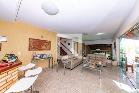 Sala 1 de casa à venda com 4 quartos, 400m² em Santa Lúcia, Belo Horizonte