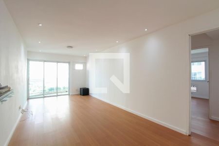 Sala de apartamento para alugar com 3 quartos, 107m² em Barra da Tijuca, Rio de Janeiro