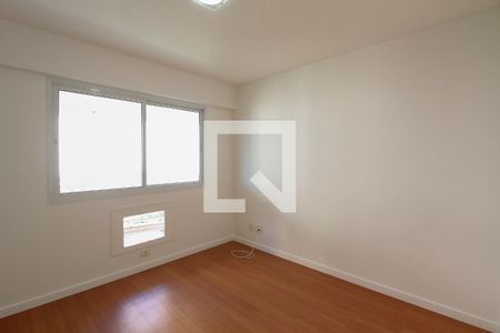 Quarto 1 de apartamento para alugar com 3 quartos, 107m² em Barra da Tijuca, Rio de Janeiro